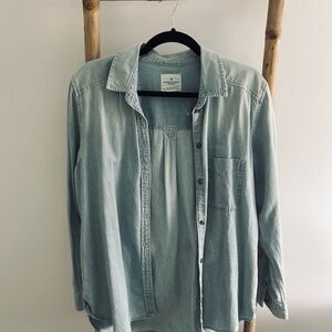 American Eagle Jean Button up
